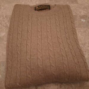 LORO PIANA GENTLEMEN'S CASHMERE CABLE KNIT SWEATER